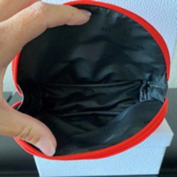 Dior To-Go Bundle - Picture 9 of 10